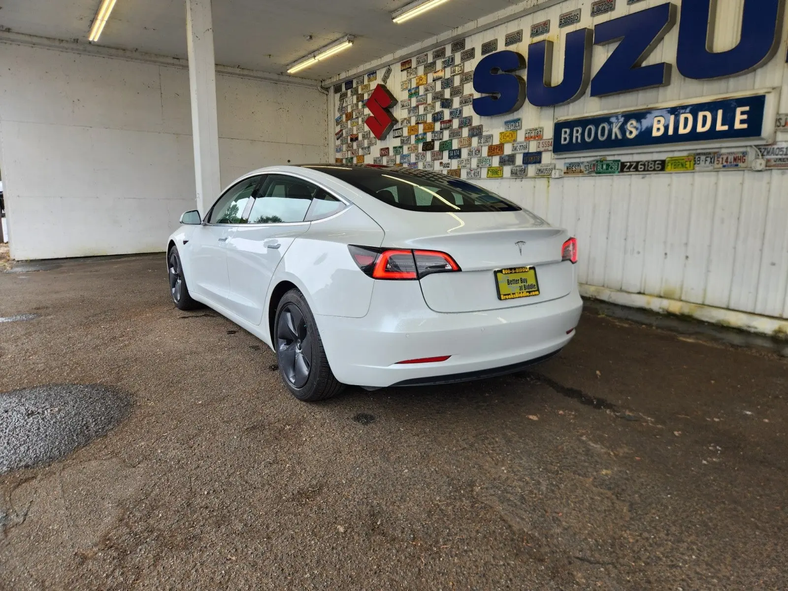 2020 Tesla Model 3 Standard Range Plus photo 5