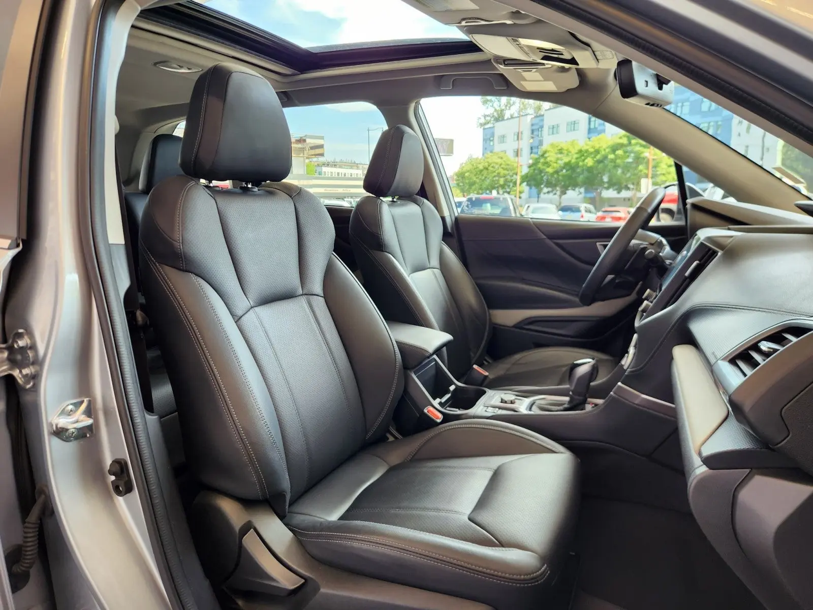 2023 Subaru Forester Limited photo 4
