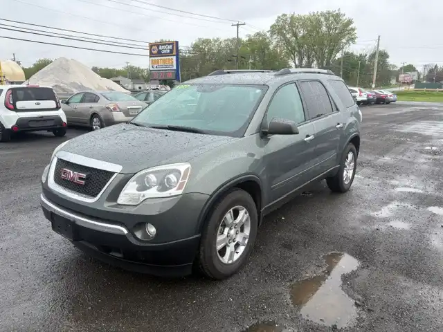 2011 GMC Acadia AWD SLE's photo