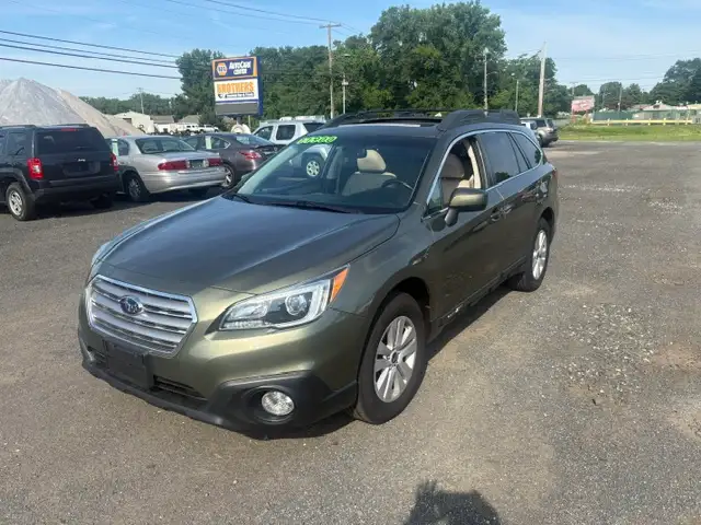 2015 Subaru Outback 2.5i Premium CVT PZEV's photo