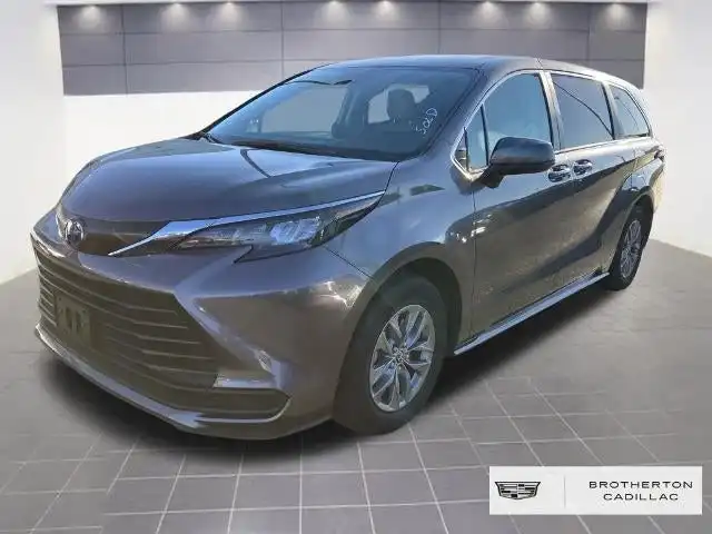 2024 Toyota Sienna LE 8-Passenger Hybrid AWD's photo