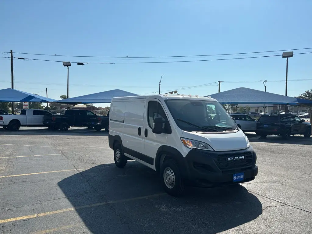 2027 RAM ProMaster 1500 Tradesman 118" WB Low Roof photo 3