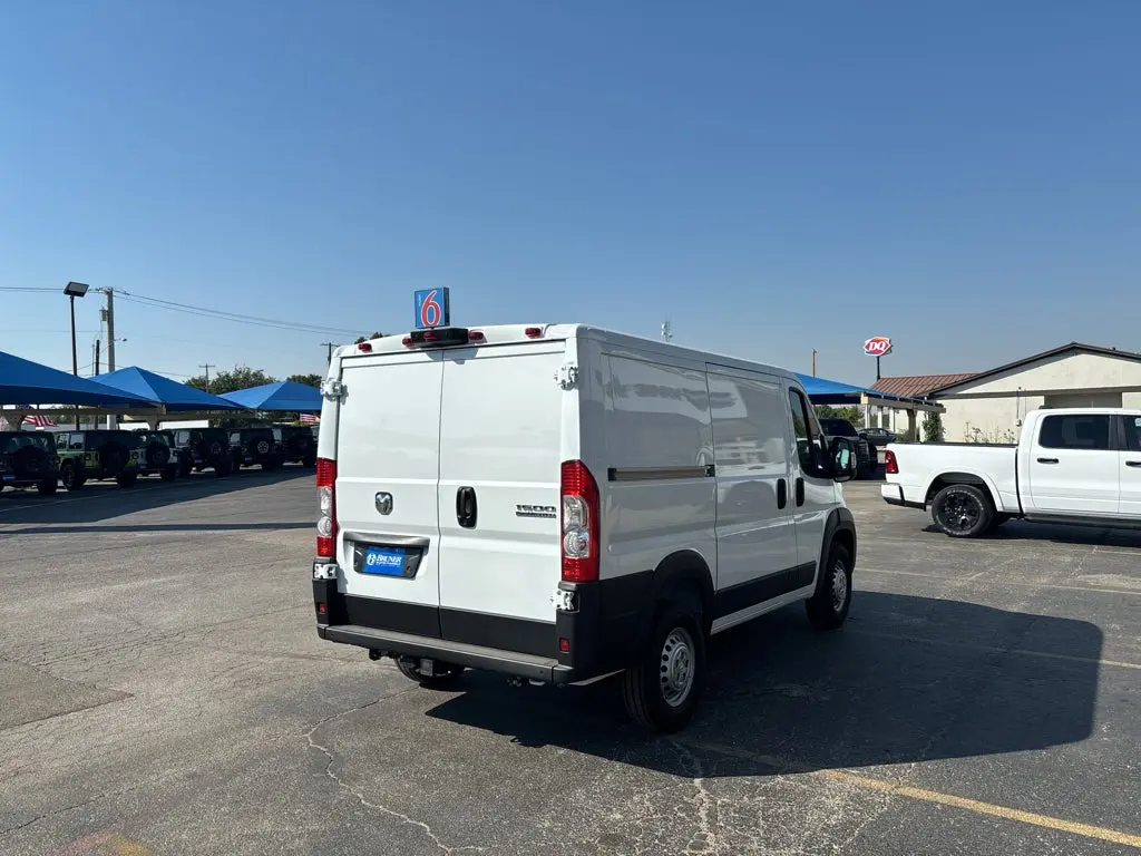 2027 RAM ProMaster 1500 Tradesman 118" WB Low Roof photo 5