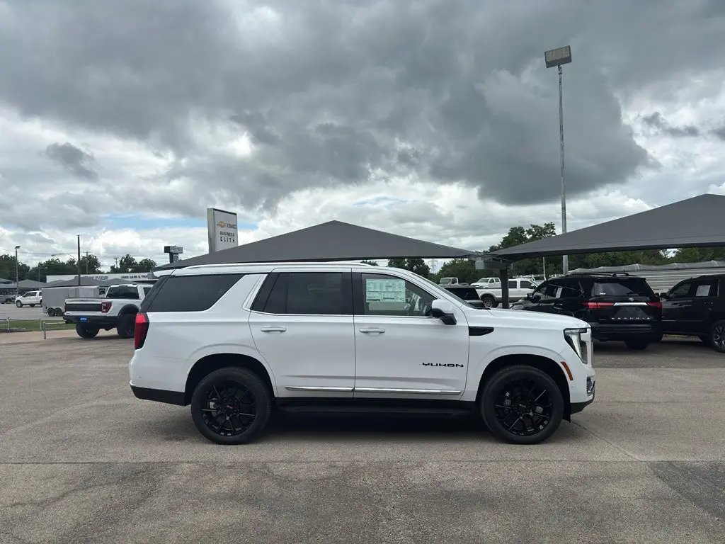 2026 GMC Yukon 4WD Elevation photo 4