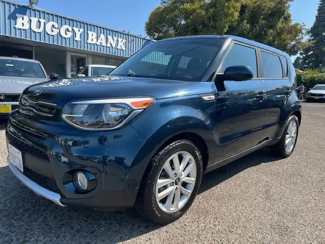 2017 Kia Soul 2.0L + 6 A/T's photo