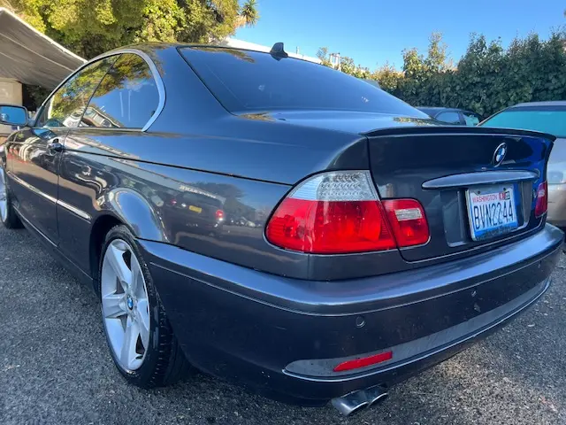 2006 BMW 3 Series 325Ci photo 3