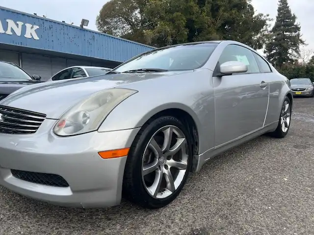 2005 INFINITI G35 Leather Premium's photo