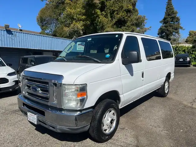 2012 Ford E-Series E-350 XL Super Duty's photo