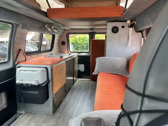 1994 Dodge Ram Van undefined photo 3