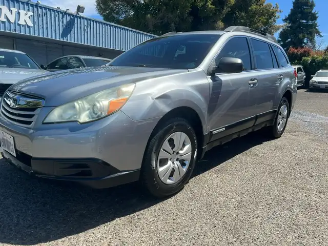 2011 Subaru Outback 2.5i CVT PZEV's photo