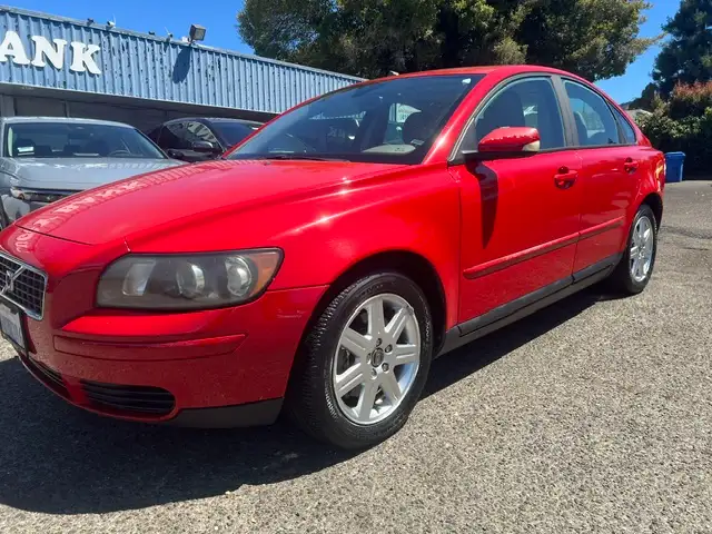 2006 Volvo S40 2.4i's photo
