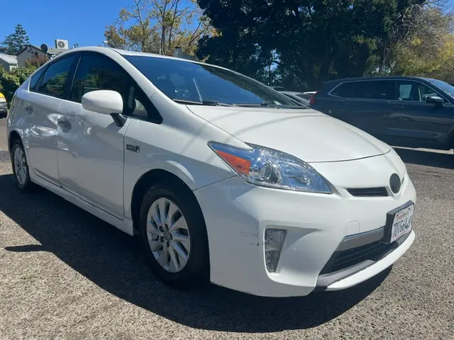 2014 Toyota Prius Base photo 5