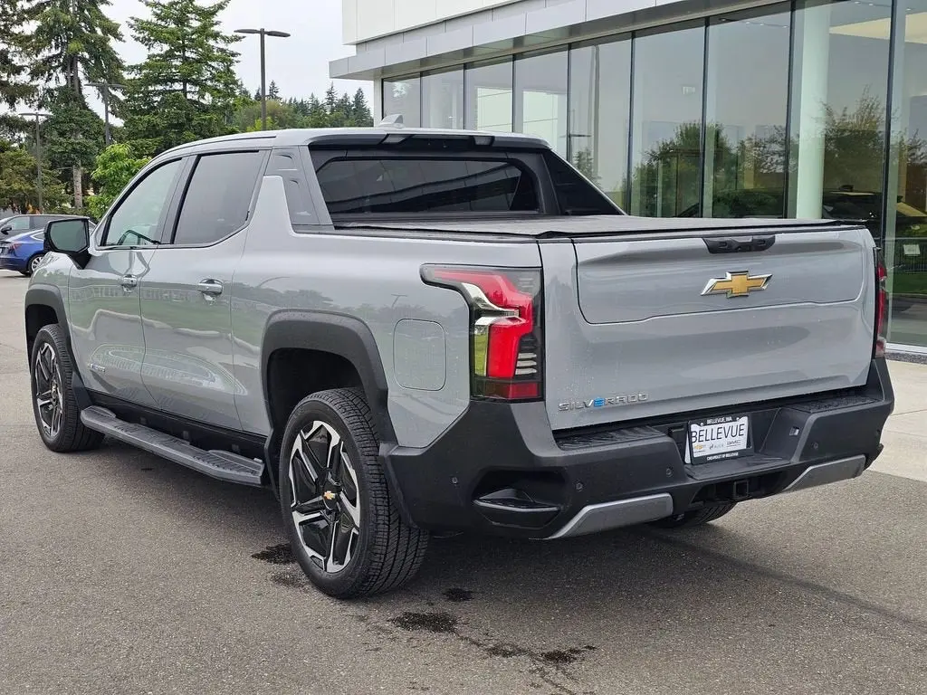 2026 Chevrolet Silverado EV LT Max Range photo 3