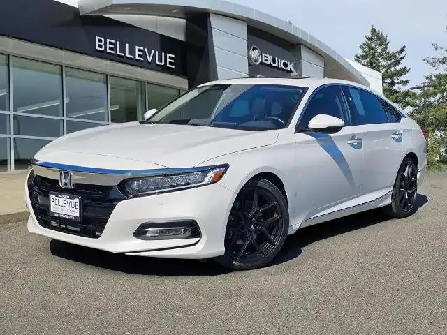 2019 Honda Accord 2.0T Touring Auto's photo