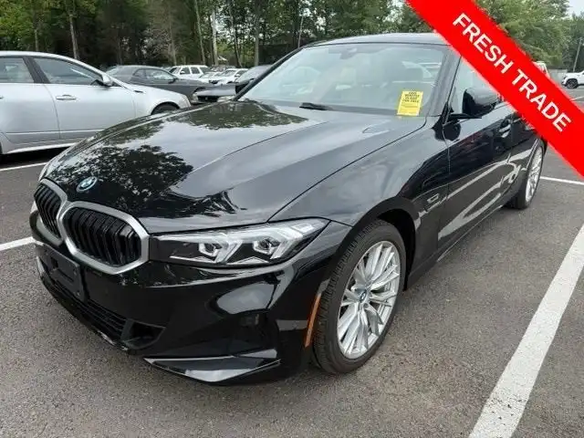 2023 BMW 3 Series 330e xDrive Sedan's photo