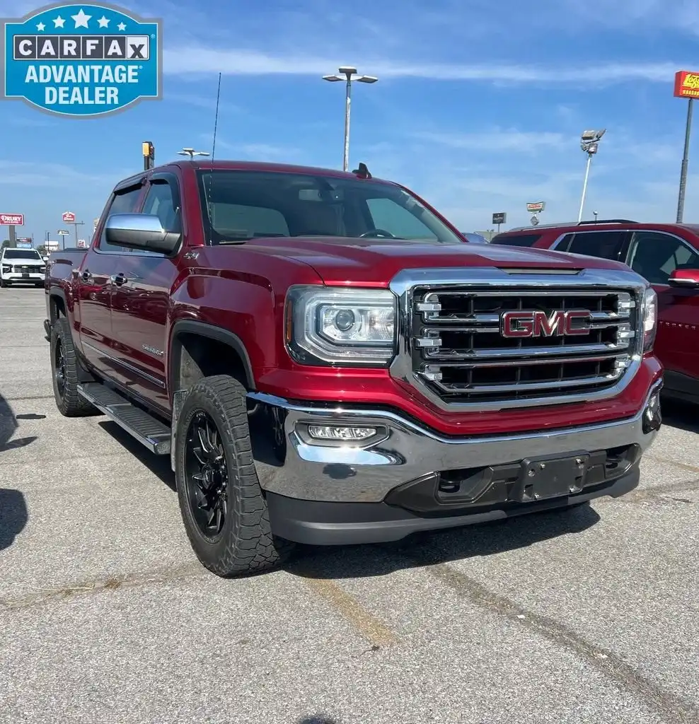 2018 GMC Sierra SLT 4WD Crew Cab Short Box's photo