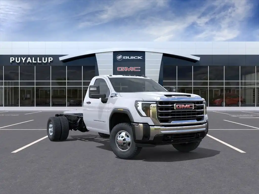 2026 GMC Sierra Pro 4WD Regular Cab LWB Chassis's photo