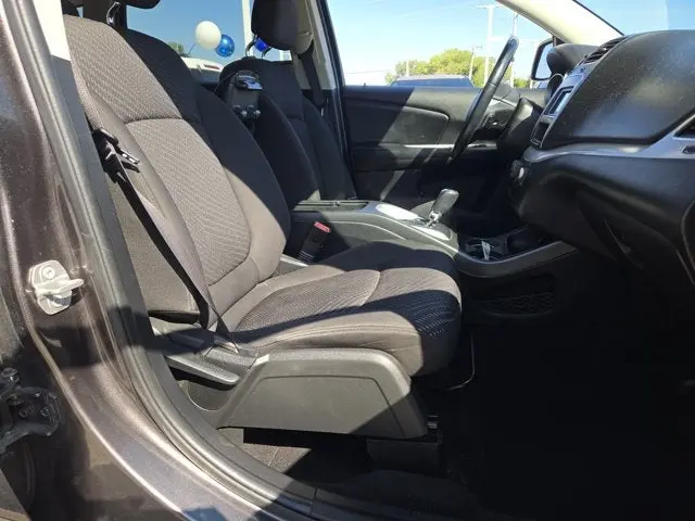 2017 Dodge Journey SE FWD photo 5