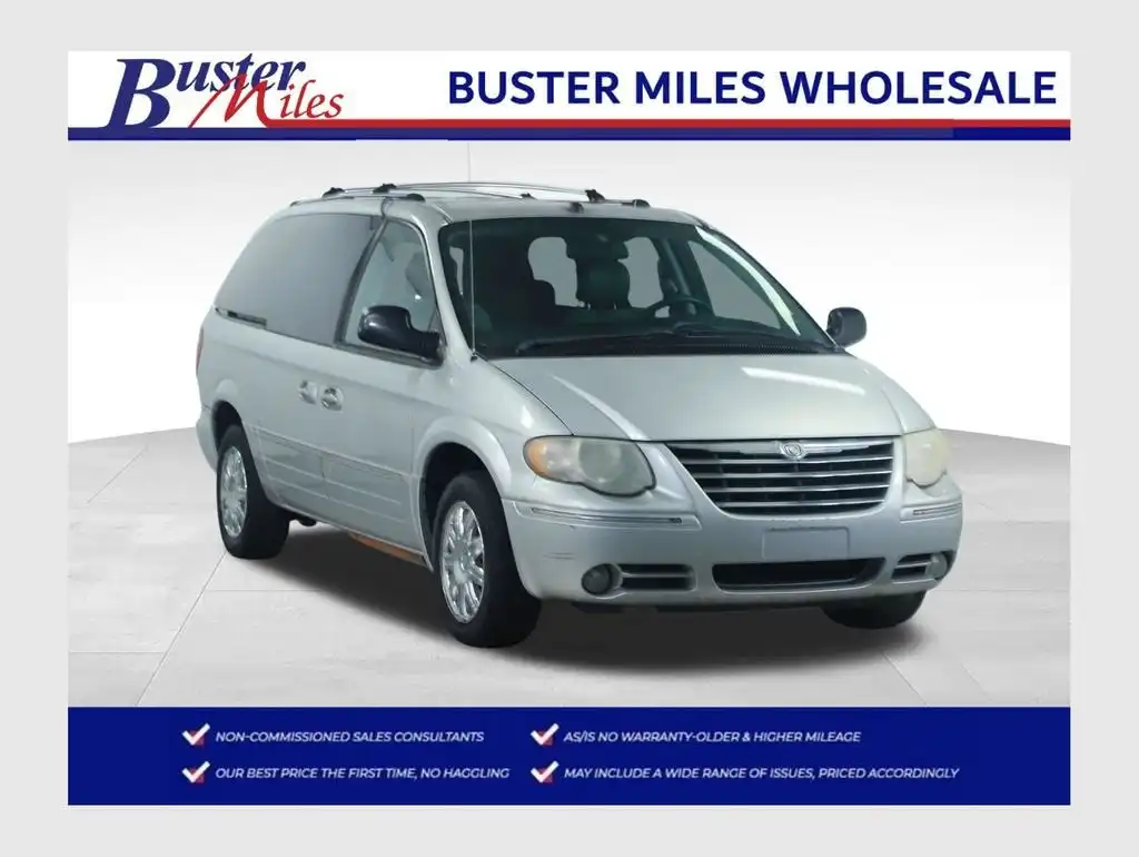 2005 Chrysler Town & Country Limited LWB's photo