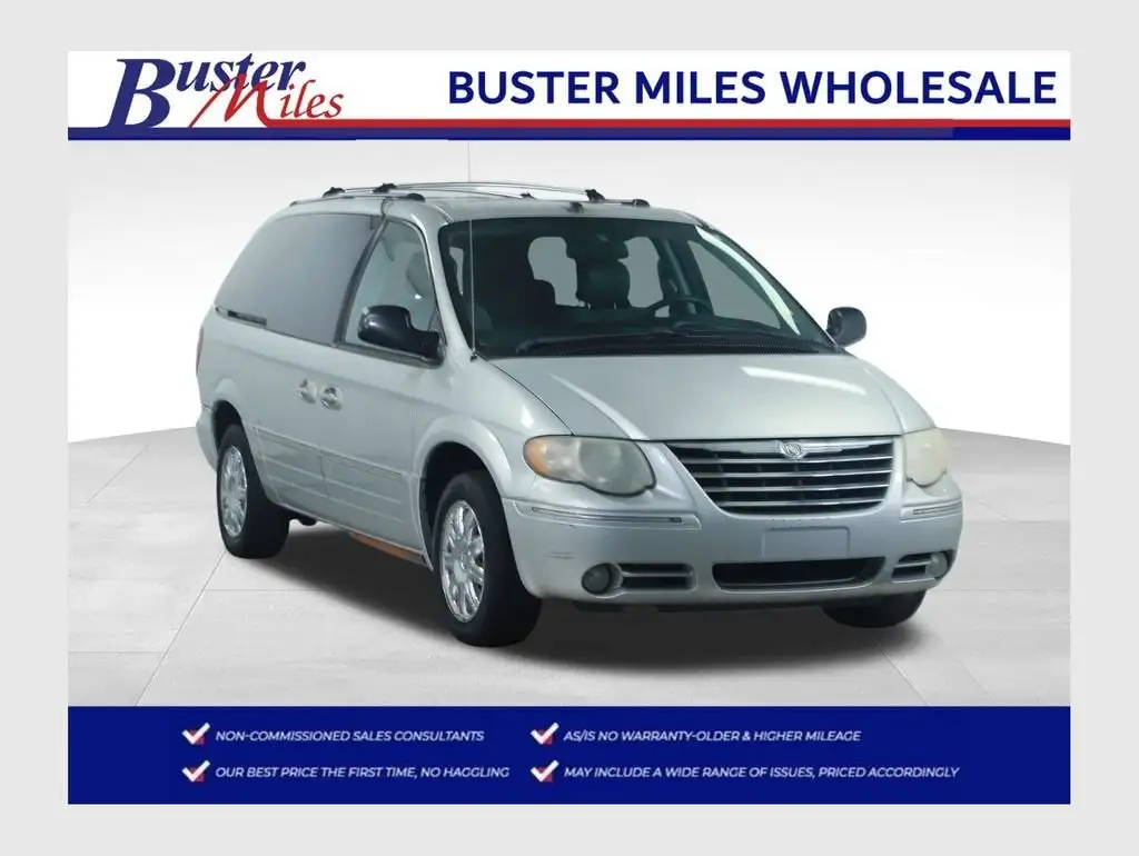 2005 Chrysler Town & Country Limited LWB's photo