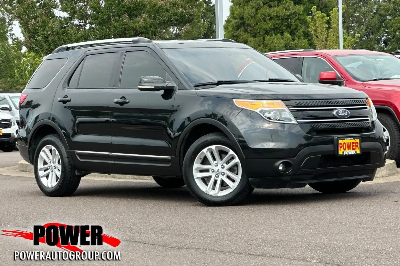 2013 Ford Explorer XLT 4x4 photo 1