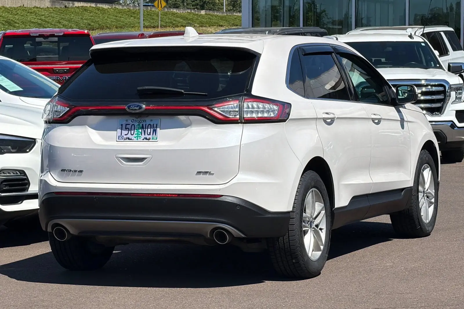 2018 Ford Edge SEL photo 4