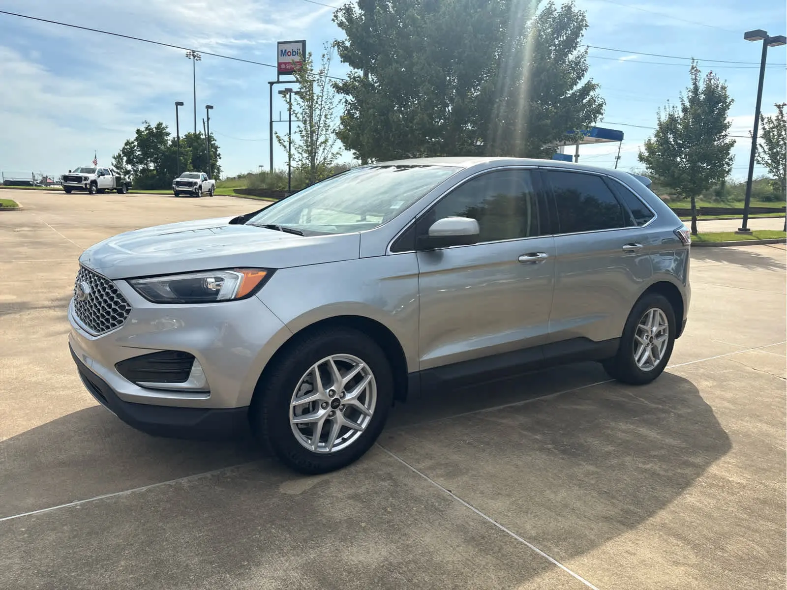 2024 Ford Edge SEL AWD photo 3