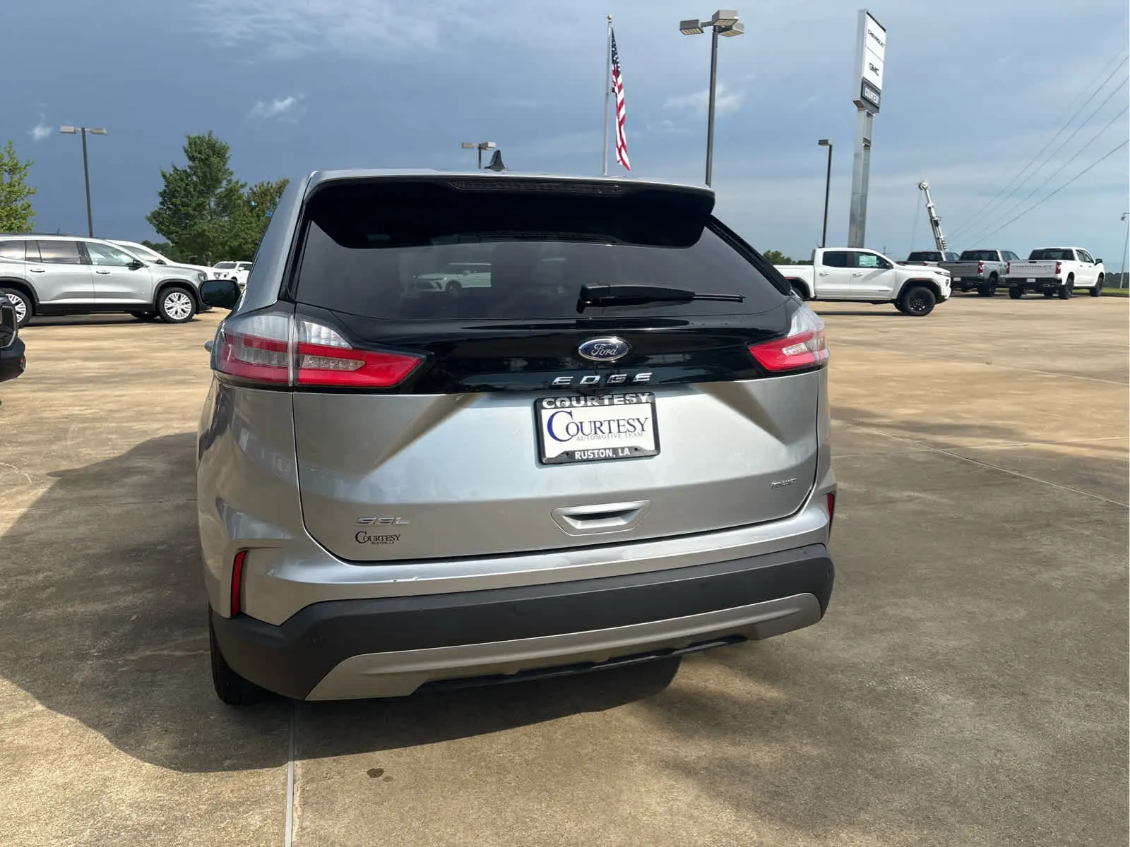 2024 Ford Edge SEL AWD photo 4