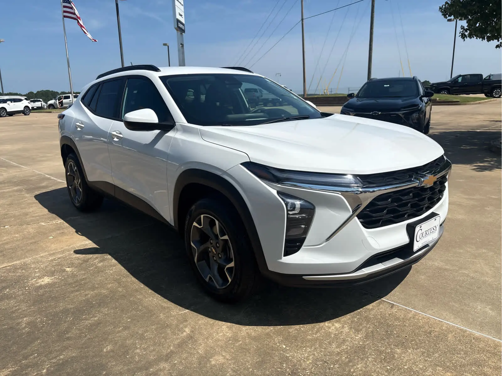 2026 Chevrolet Trax LT photo 3