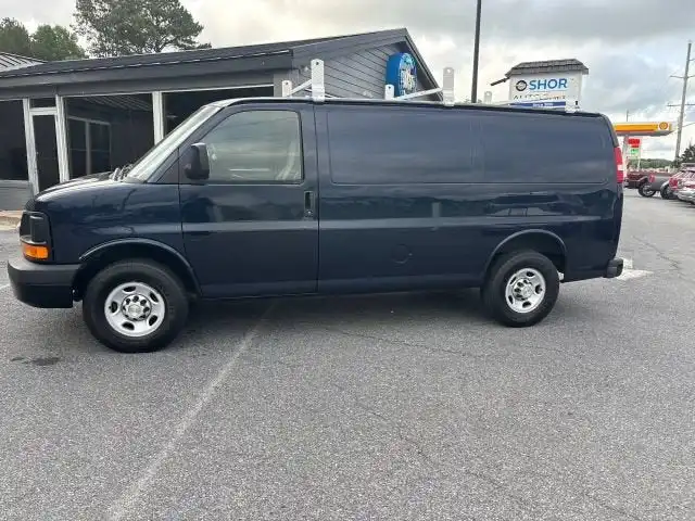 2014 Chevrolet Express 2500 Work Van HD's photo