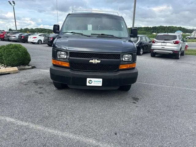 2014 Chevrolet Express 2500 Work Van HD photo 5