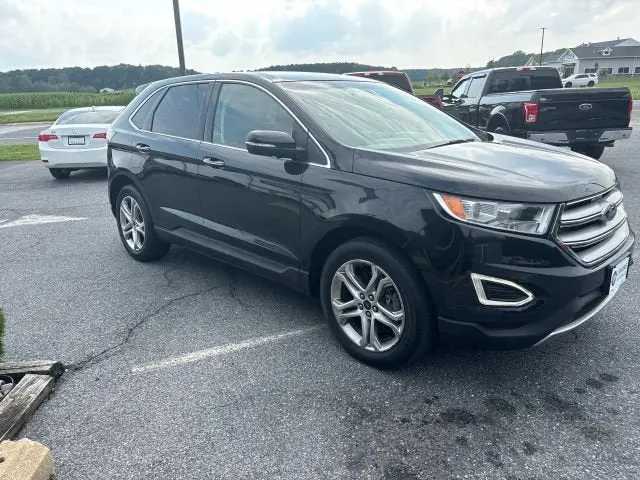 2015 Ford Edge Titanium AWD photo 3