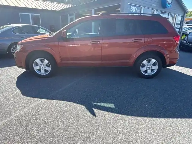2012 Dodge Journey SXT FWD's photo