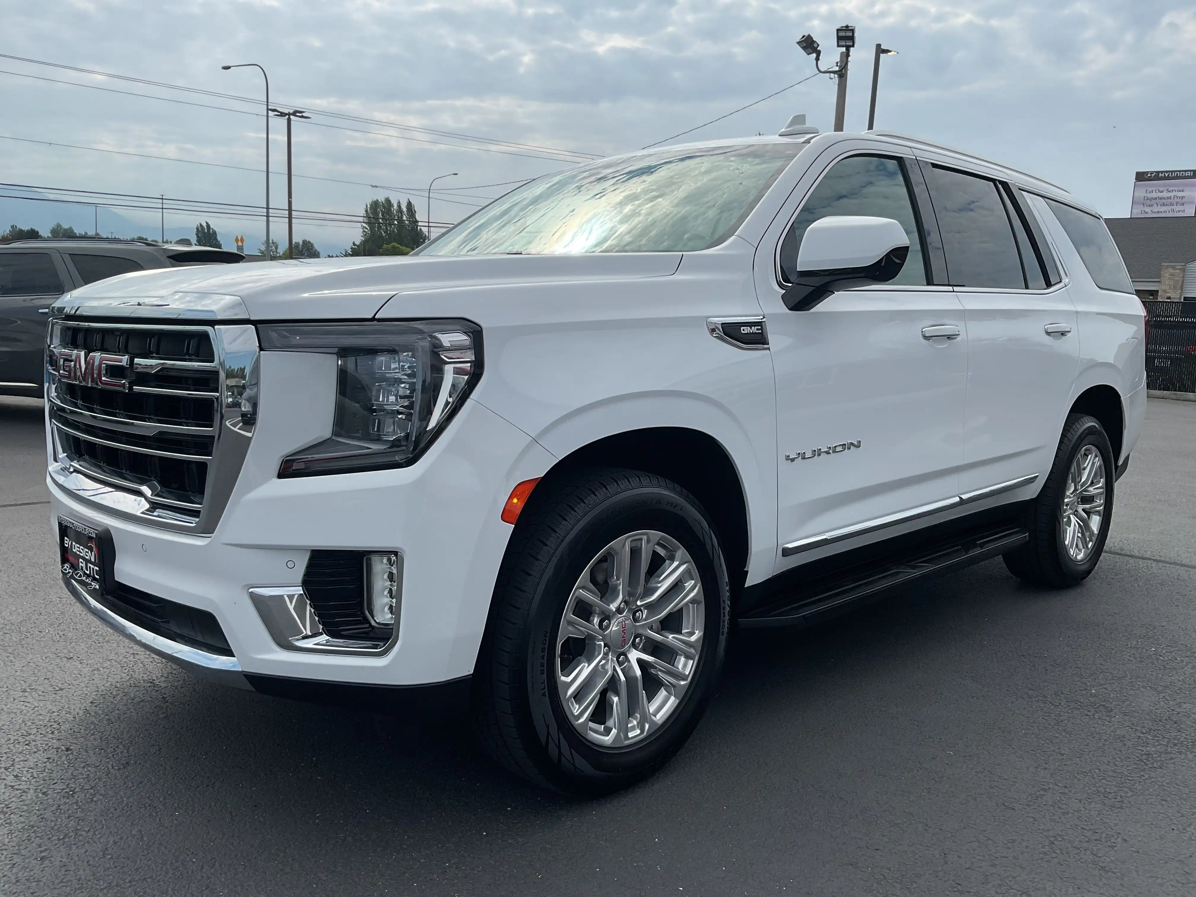 2024 GMC Yukon 4WD SLT's photo