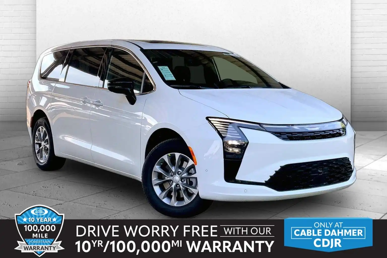 2027 Chrysler Pacifica Select AWD's photo