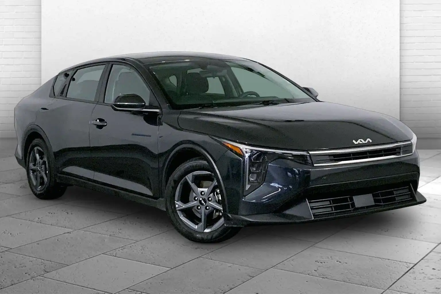 2025 Kia K4 LXS AT's photo