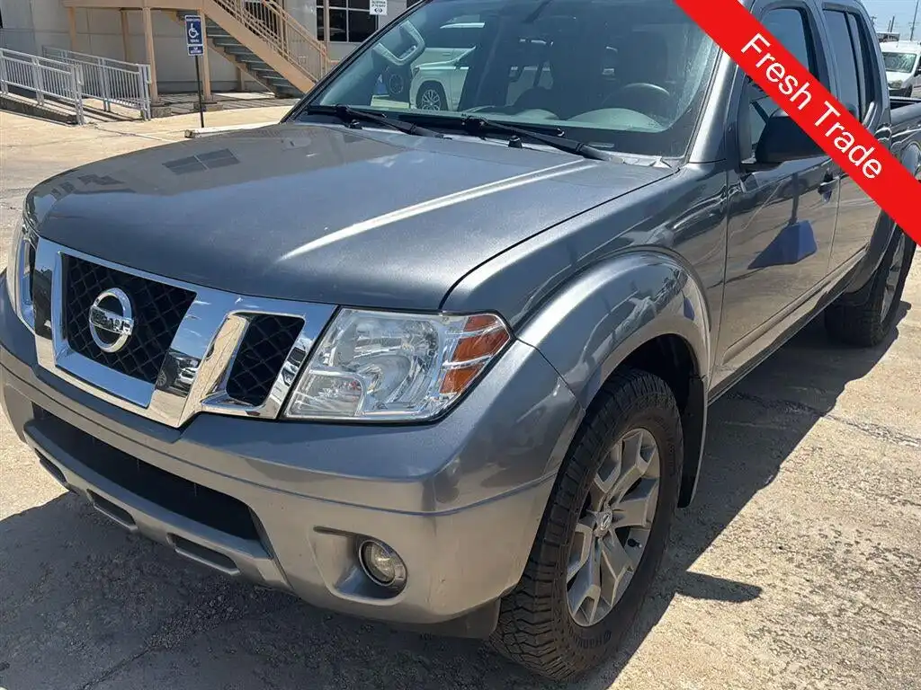 2021 Nissan Frontier SV Crew Cab 4X2 SWB's photo