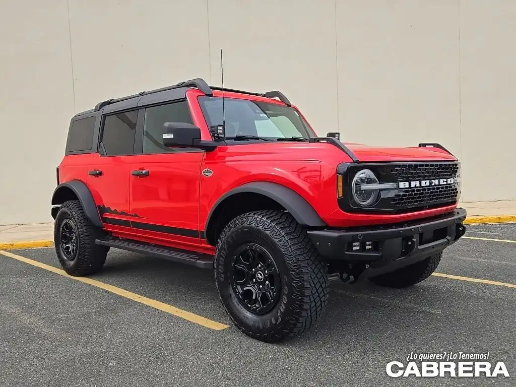2023 Ford Bronco Wildtrak 4WD's photo