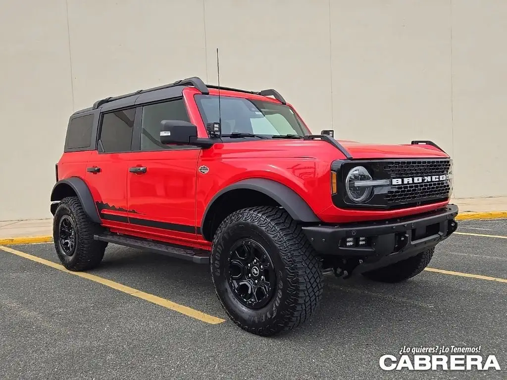 2023 Ford Bronco Wildtrak 4WD photo 1