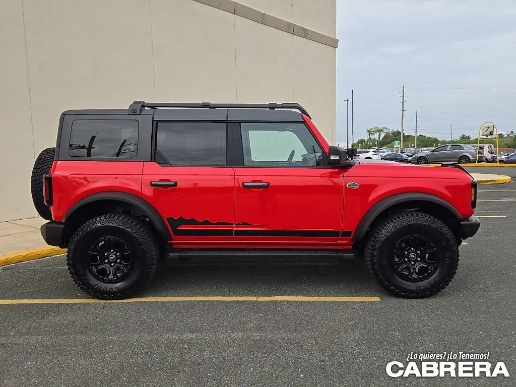 2023 Ford Bronco Wildtrak 4WD photo 3
