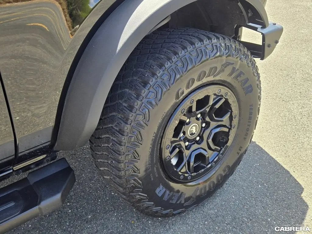 2021 Ford Bronco Wildtrak 4x4 photo 3