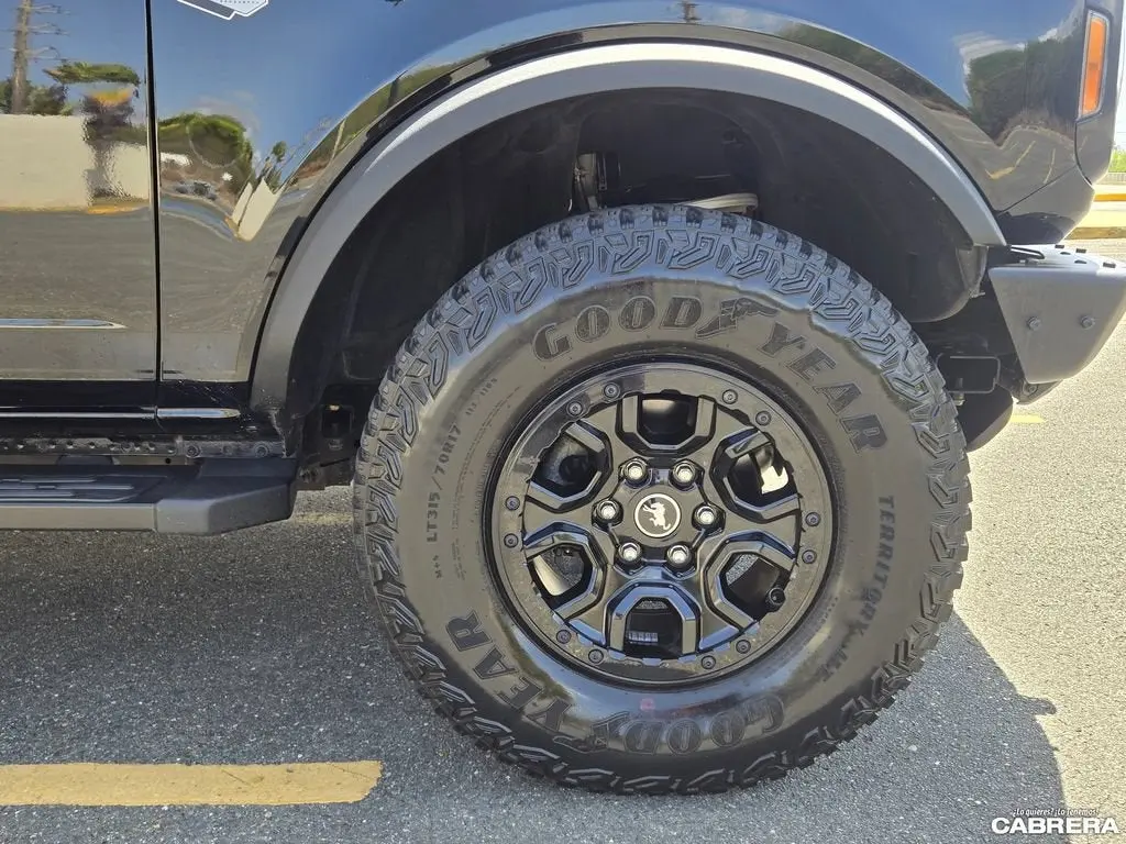 2021 Ford Bronco Wildtrak 4x4 photo 4