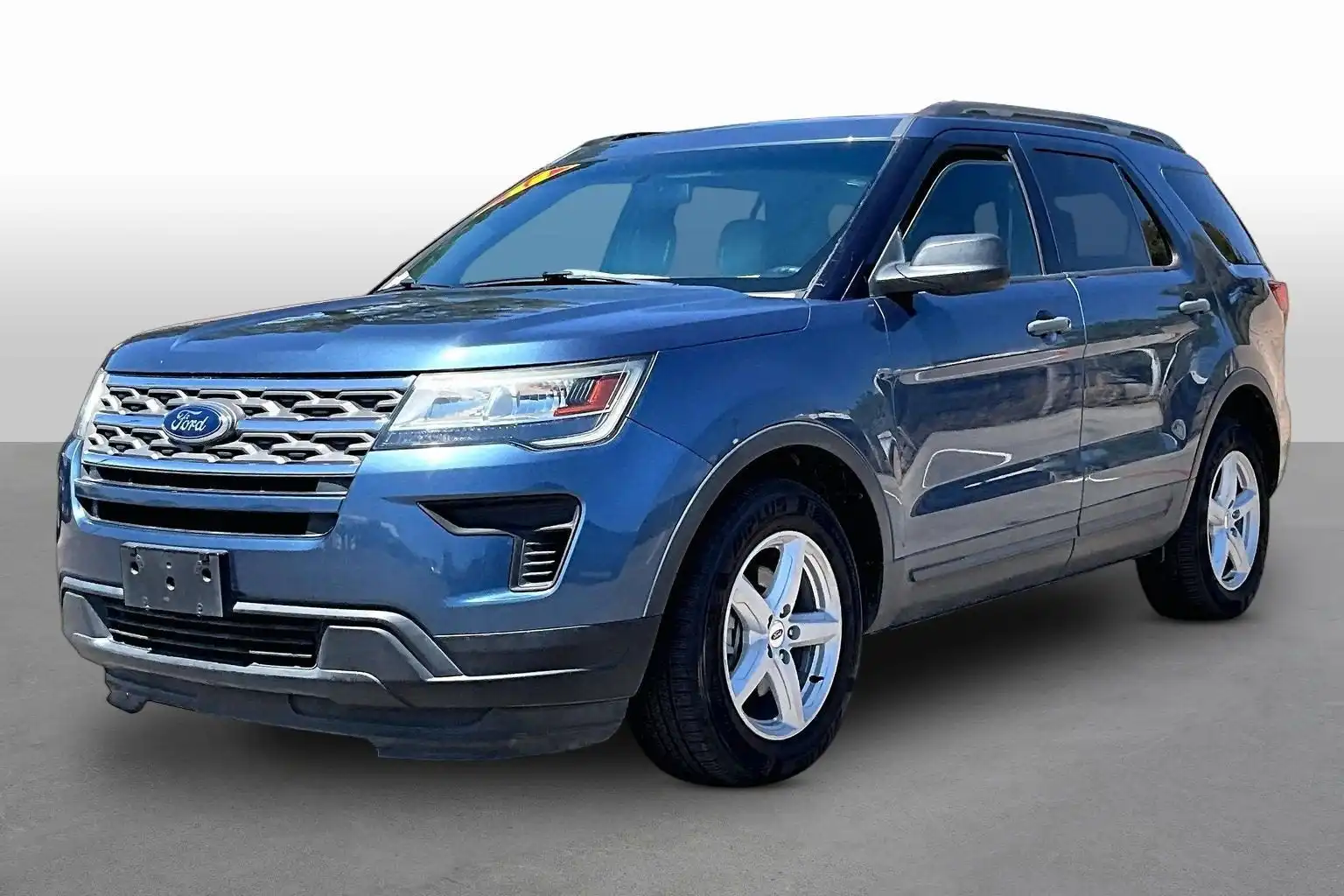 2018 Ford Explorer Base FWD's photo