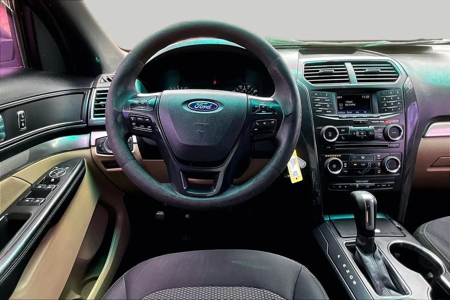 2017 Ford Explorer Base 4WD photo 5