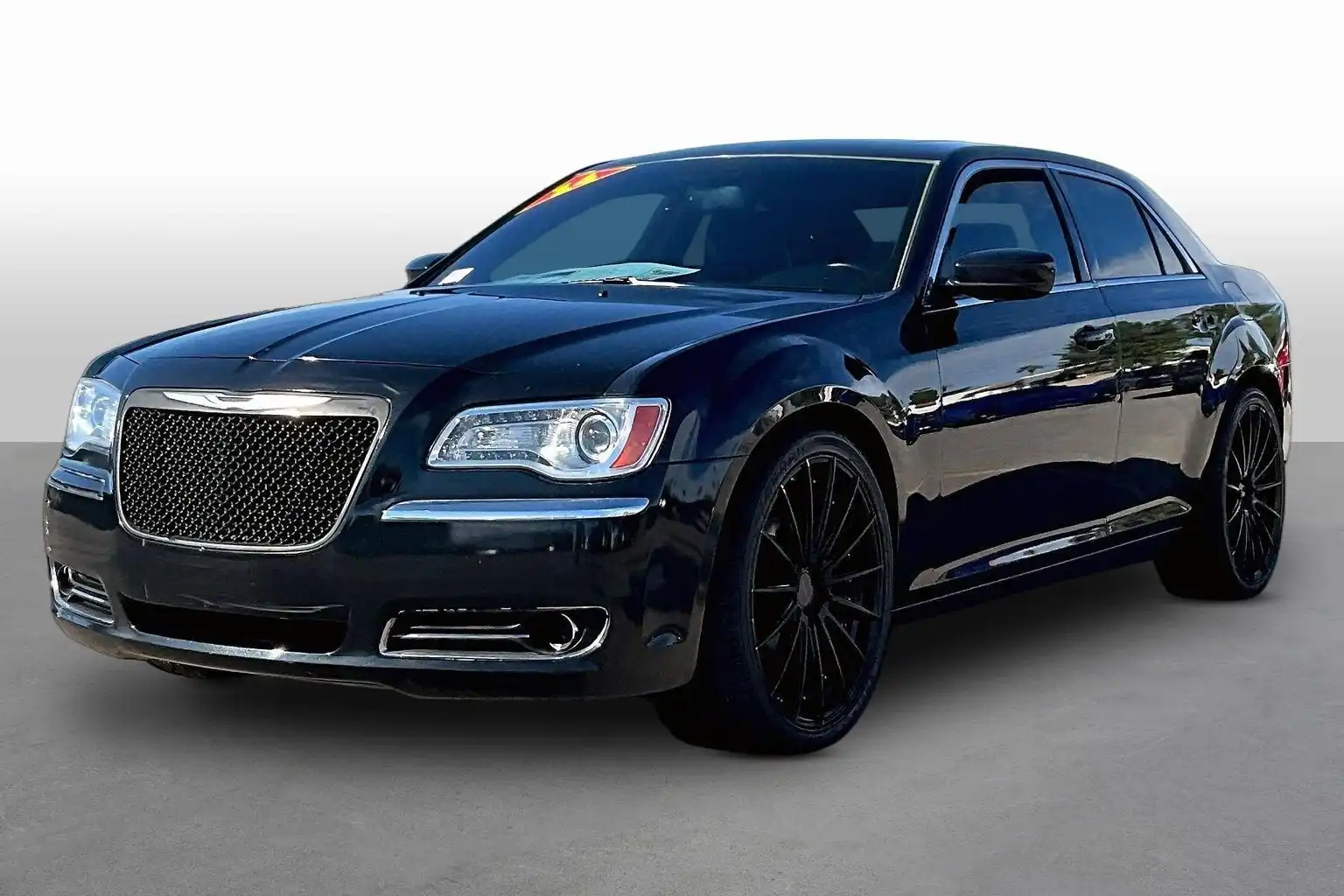 2014 Chrysler 300 Base's photo