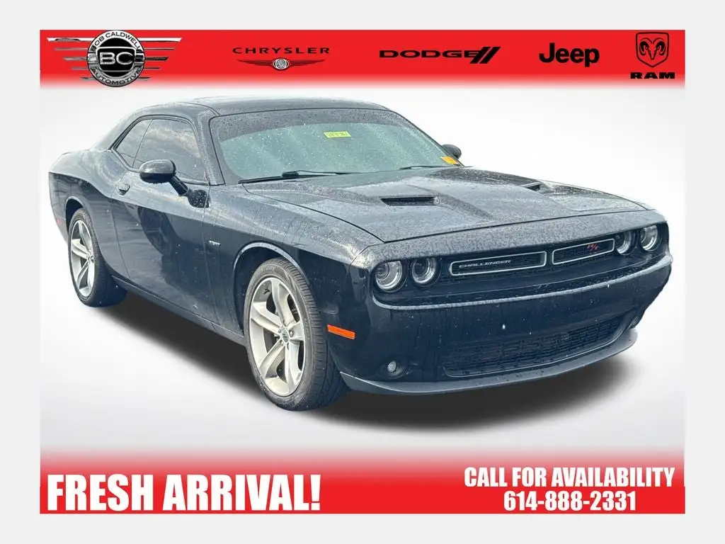 2017 Dodge Challenger R/T photo 1