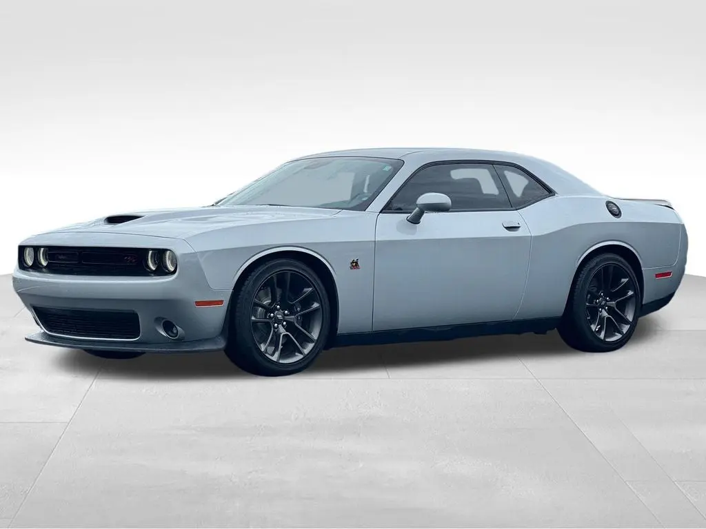 2021 Dodge Challenger R/T Scat Pack photo 3