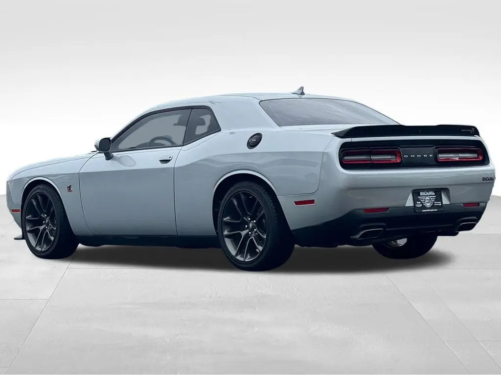 2021 Dodge Challenger R/T Scat Pack photo 5
