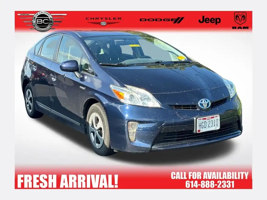 2015 Toyota Prius Three's photo