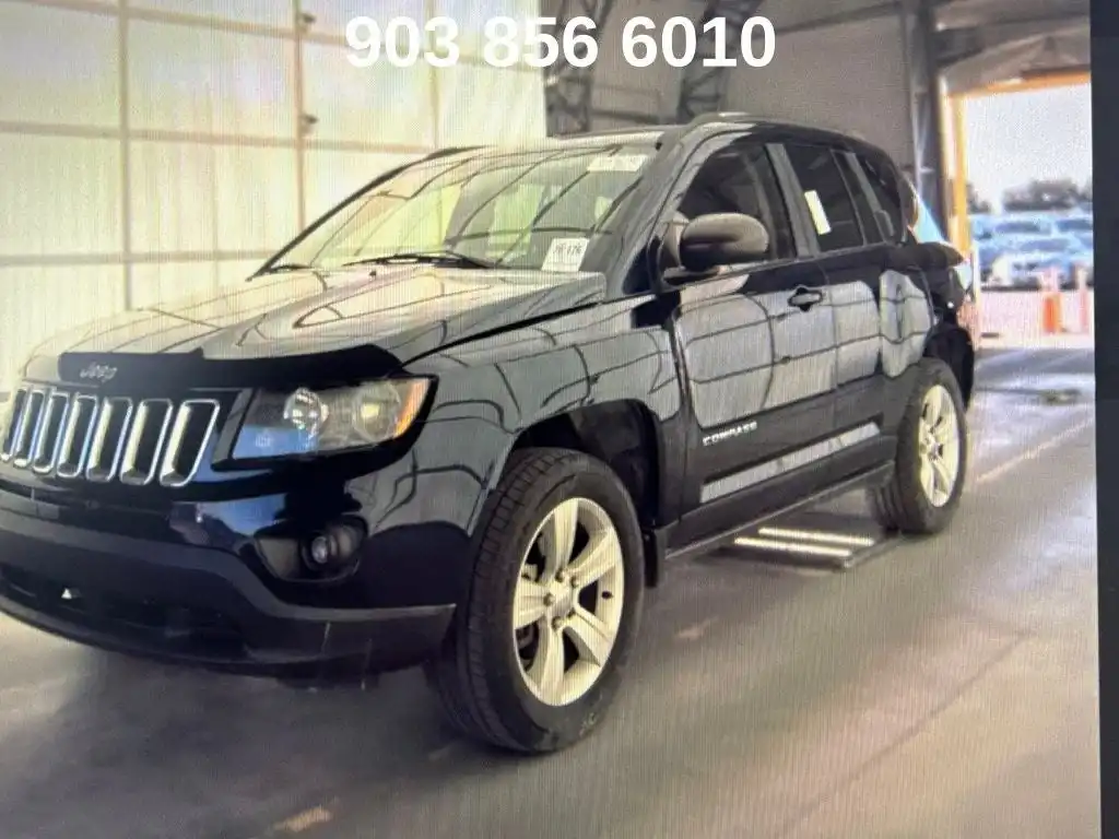 2014 Jeep Compass Sport's photo